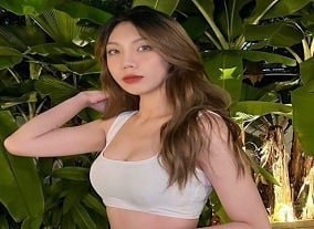 พี่สาวนำน้องชายไปสำรวจความสุข