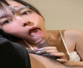คลิปร้อนของ Huynh Tan Phat High School Girl
