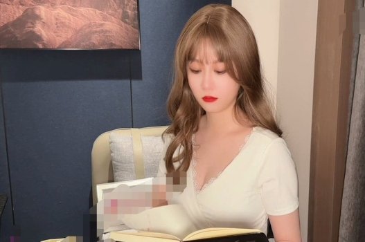 แม่บ้านของรอบแรกมีความสุข